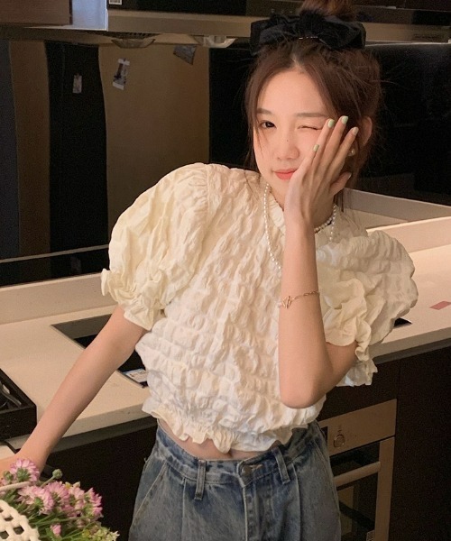 LAC-VERT（ラック・ヴェール）の「シフォンフリルパフスリーブクロップドトップス（シャツ/ブラウス・レディース・ホワイト/ブラック・FREE）」の18枚目の写真