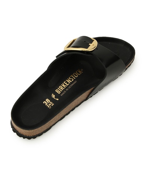 BIRKENSTOCK(ビルケンシュトック)の「【BIRKENSTOCK】MADRID BIG BUCKLE PATENT(サンダル・レディース・ブラック・38/36/37)」の2枚目の写真