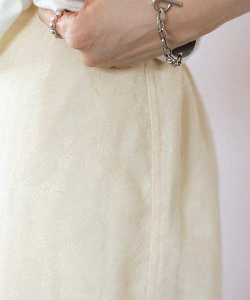 Kastane（カスタネ）の「【サイズ展開あり】リバーシブルジャガードIラインスカート（スカート・レディース・グリーン/アイボリー/ブラック・1/0）」の4枚目の写真