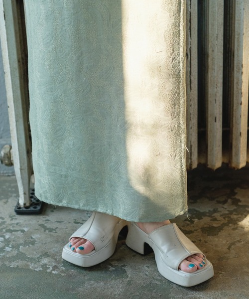 Kastane（カスタネ）の「【サイズ展開あり】リバーシブルジャガードIラインスカート（スカート・レディース・グリーン/アイボリー/ブラック・1/0）」の11枚目の写真