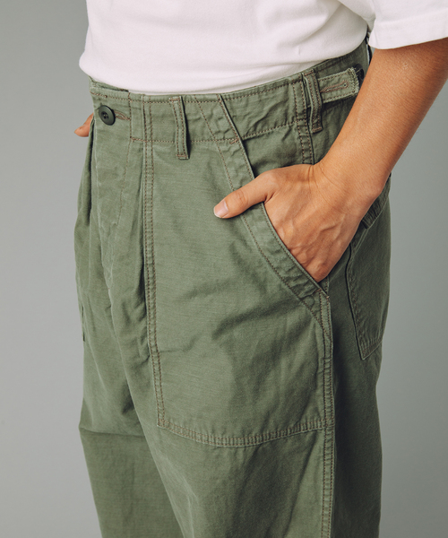 JOURNAL STANDARD（ジャーナルスタンダード）の「【VSシリーズ】 バックサテンベイカー バルーンパンツ（カーゴパンツ・メンズ・カーキ・MEDIUM/LARGE）」の7枚目の写真