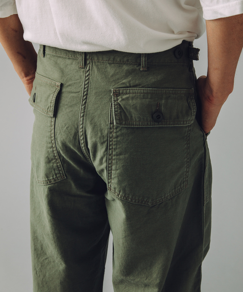 JOURNAL STANDARD（ジャーナルスタンダード）の「【VSシリーズ】 バックサテンベイカー バルーンパンツ（カーゴパンツ・メンズ・カーキ・MEDIUM/LARGE）」の11枚目の写真