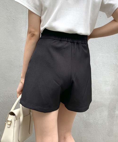 OLIVE des OLIVE(オリーブデオリーブ)の「ボックスプリーツショートパンツ(その他パンツ・レディース・キャメル/ブラック/アイボリー・FREE)」の15枚目の写真