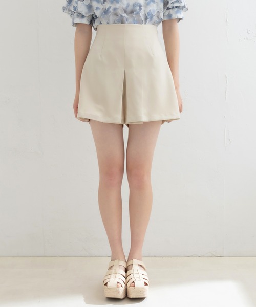 OLIVE des OLIVE(オリーブデオリーブ)の「ボックスプリーツショートパンツ(その他パンツ・レディース・キャメル/ブラック/アイボリー・FREE)」の22枚目の写真