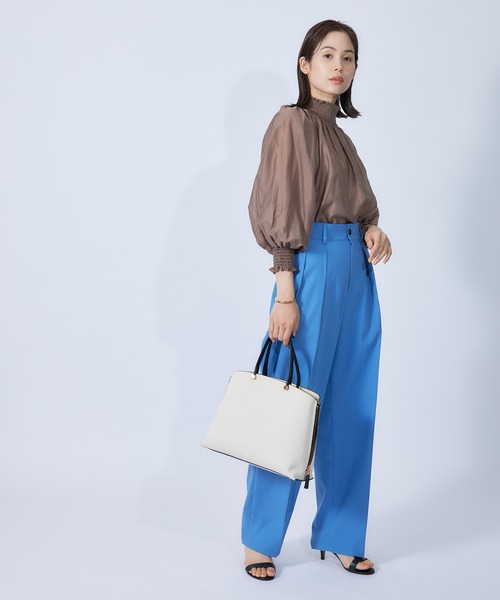 ROPE'（ロペ）の「前後2WAYシャーリングカラーブラウス（シャツ/ブラウス・レディース・ブラック/ダークブラウン/パープル/ベージュ・38）」の11枚目の写真