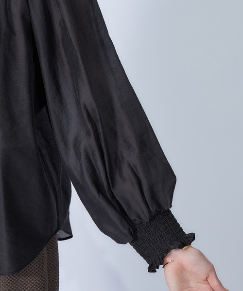 ROPE'（ロペ）の「前後2WAYシャーリングカラーブラウス（シャツ/ブラウス・レディース・ブラック/ダークブラウン/パープル/ベージュ・38）」の20枚目の写真