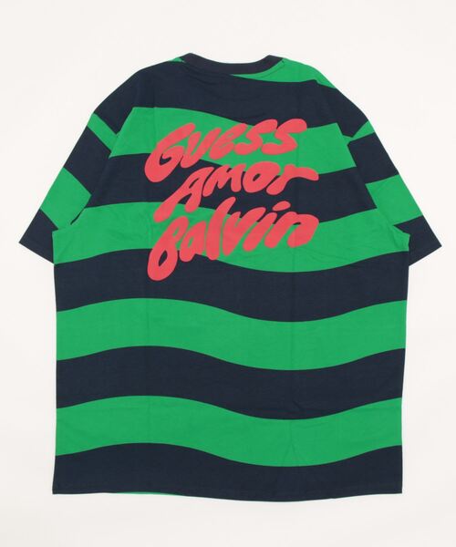 GUESS ORIGINALS（ゲスオリジナルズ）の「GUESS x J BALVIN/ゲス×ジェイバルヴィン/GO J BALVIN WAVE TEE（Tシャツ/カットソー・メンズ・グリーン・L/XL）」の4枚目の写真