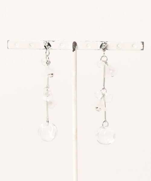 tone(トーン)の「【ellie】flower dropピアス(MA)(ピアス(両耳用)・レディース・クリア・FREE)」の4枚目の写真