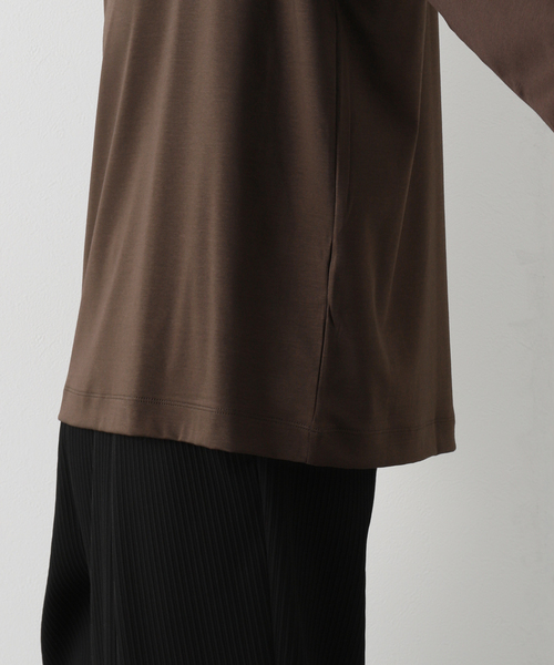 EDIFICE LA BOUCLE（エディフィスラブークル）の「【LA BOUCLE / ラブークル】アルビニスタスムース クルーネック 長袖Tシャツ（Tシャツ/カットソー・メンズ・ブラウン/レッド/グリーン/アイボリー・1/2）」の14枚目の写真