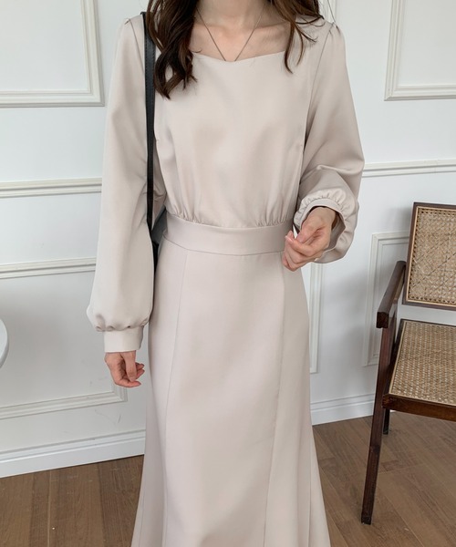 ECLIN（エクラン）の「バックリボンマーメイドロングワンピース（ワンピース・レディース・ブラック/ダークブラウン/ベージュ・FREE）」の4枚目の写真