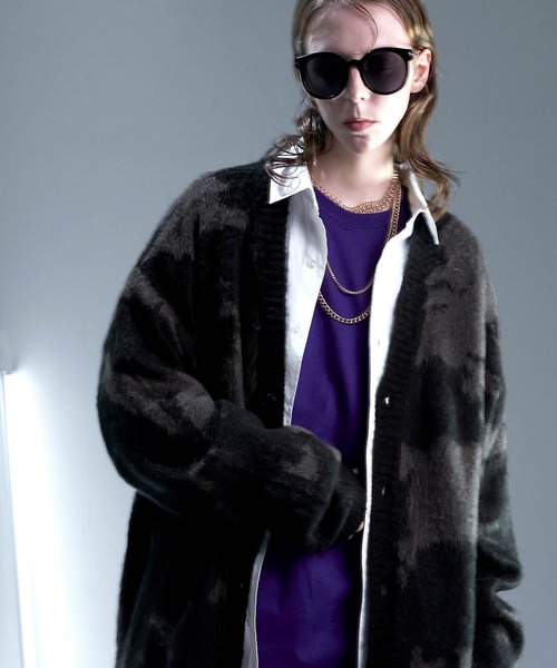 ENDER PRODUCTS(エンダープロダクツ)の「タイダイパターンモヘアライクジャガード編み ビッグシルエットVネックニットカーディガン【ENDER PRODUCTS/エンダープロダクツ】(カーディガン/ボレロ・メンズ・ブラック系/ホワイト系/ベージュ系・M/L)」の4枚目の写真