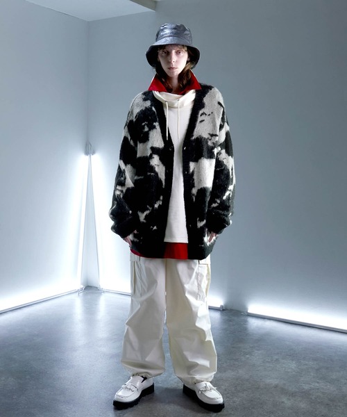 ENDER PRODUCTS(エンダープロダクツ)の「タイダイパターンモヘアライクジャガード編み ビッグシルエットVネックニットカーディガン【ENDER PRODUCTS/エンダープロダクツ】(カーディガン/ボレロ・メンズ・ブラック系/ホワイト系/ベージュ系・M/L)」の20枚目の写真