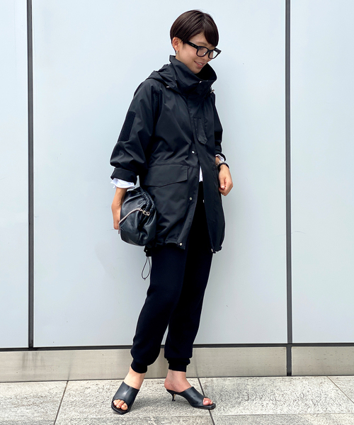 YDOT（ワイドット）の「【Y(dot) BY NORDISK 】別注オーバーフィールドジャケット（マウンテンパーカー・レディース・ブラック・FREE）」の12枚目の写真