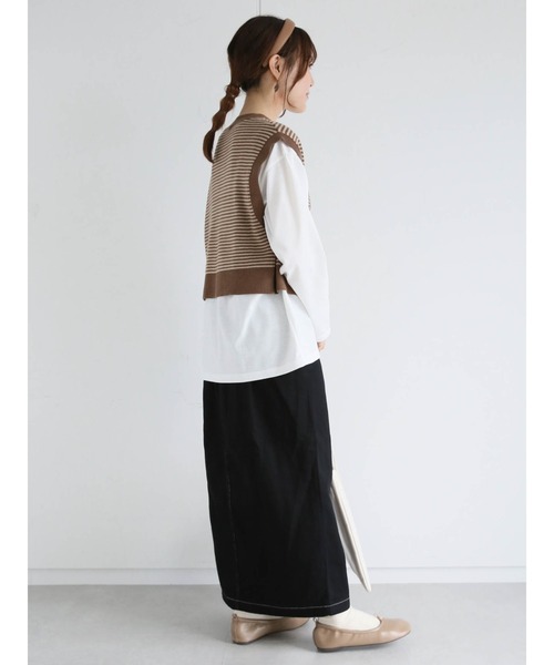 ehka sopo(エヘカソポ)の「フロッキーロゴTシャツ(Tシャツ/カットソー・レディース・ベージュ/オフホワイト/チャコール・フリ-)」の15枚目の写真