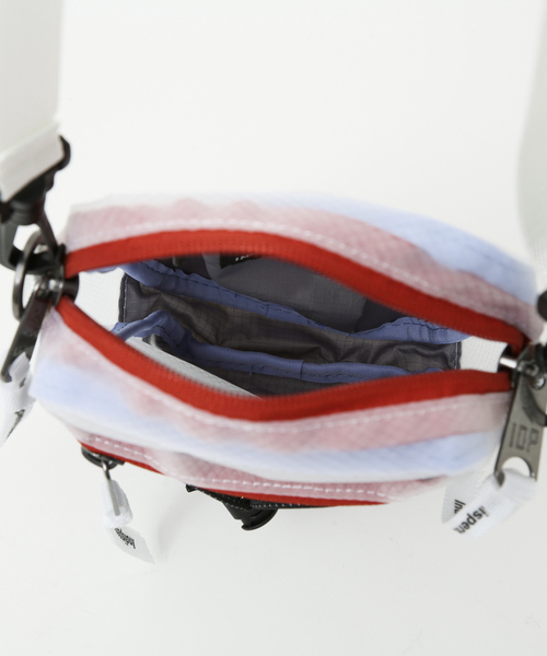 INDISPENSABLE （インディスペンサブル）の「【INDISPENSABLE / インディスペンサブル】IDP SHOULDER BAG LITT ST（ショルダーバッグ・メンズ・ホワイト/ブラック・フリー）」の15枚目の写真