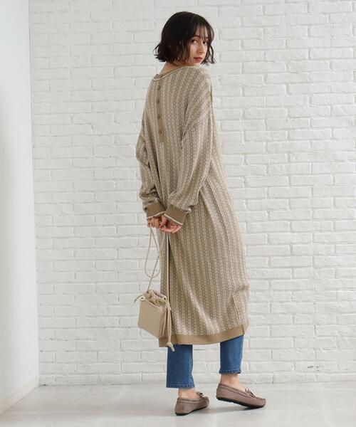 SHOO・LA・RUE(シューラルー)の「◆ストンとしたゆるシルエット!レトロ柄 ジャカード ワンピース(ワンピース・レディース・ベージュ系その他2/ブラック系3/ブルー系3・00)」の5枚目の写真