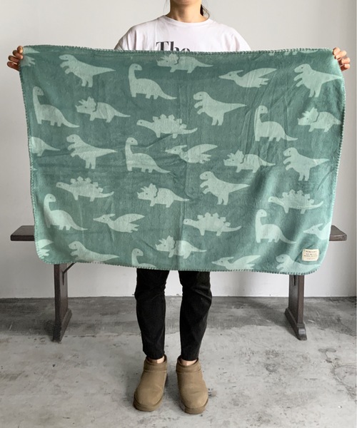 専用♥みかん❤暖か☆Wボア♥特大ブランケット♥グリーンベージュ。 COMMON WARE（コモンウェアー）の「EC:LEAFLETS/MIX BOA BLANKET