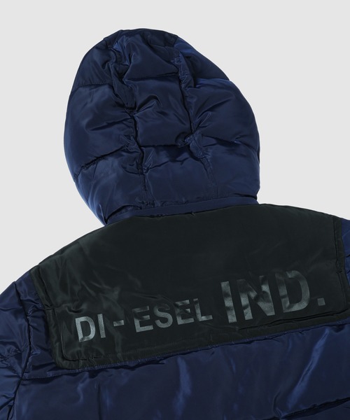 DIESEL(ディーゼル)の「メンズ ウィンタージャケット コート 中綿 ナイロン(その他アウター・メンズ・ネイビー/ブラック・LARGE/X-LARGE/SMALL/MEDIUM)」の7枚目の写真