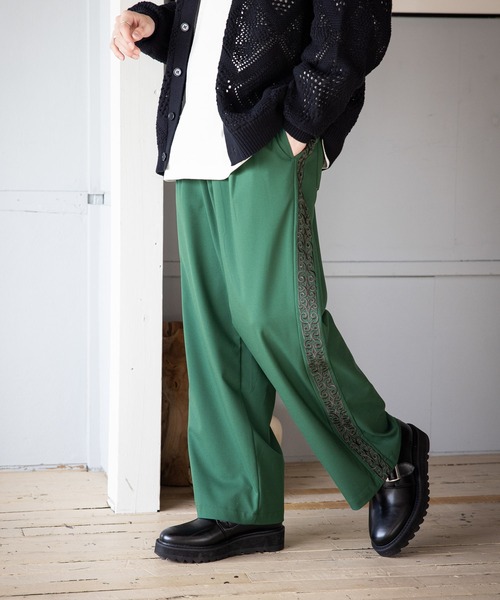 RAGEBLUE(レイジブルー)の「ジャガード刺繍ラインワイドパンツ(スラックス・メンズ・ホワイト/グリーン/グレー/ブラック・SMALL/MEDIUM/LARGE)」の4枚目の写真