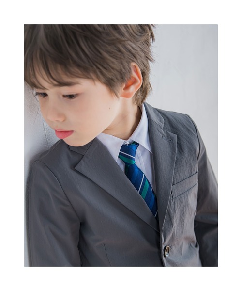 BeBe(ベベ)の「BeBe/フォーマルナイロンストレッチジャケットパンツセットアップ(110~130cm)(セットアップ・キッズ・グレー・120/130/110)」の5枚目の写真