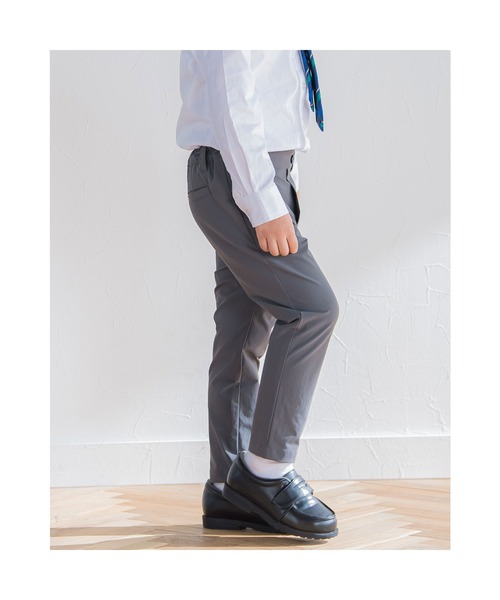 BeBe(ベベ)の「BeBe/フォーマルナイロンストレッチジャケットパンツセットアップ(110~130cm)(セットアップ・キッズ・グレー・120/130/110)」の7枚目の写真