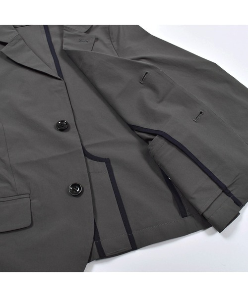 BeBe(ベベ)の「BeBe/フォーマルナイロンストレッチジャケットパンツセットアップ(110~130cm)(セットアップ・キッズ・グレー・120/130/110)」の15枚目の写真