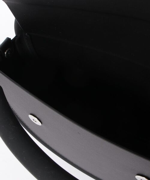 NaNa-NaNa（ナナナナ）の「HOOP RECYCLED LEATHER（ショルダーバッグ・メンズ・ブラック・FREE）」の4枚目の写真