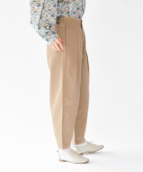SETTO（セット）の「PISOKA：テーパードタックパンツ（チノパンツ・レディース・ベージュ/カーキ・FREE）」の4枚目の写真