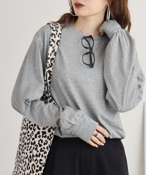 atONE(アットワン)の「atONE プチハイネックロングスリーブプルオーバー 長袖(Tシャツ/カットソー・レディース・ブラック/グレイッシュベージュ/杢グレー/オフホワイト/モカ・M/L/LL/4L/3L)」の3枚目の写真