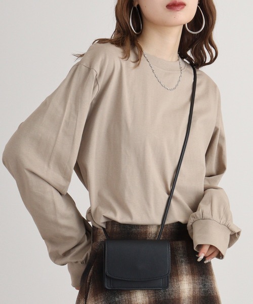 atONE(アットワン)の「atONE プチハイネックロングスリーブプルオーバー 長袖(Tシャツ/カットソー・レディース・ブラック/グレイッシュベージュ/杢グレー/オフホワイト/モカ・M/L/LL/4L/3L)」の5枚目の写真