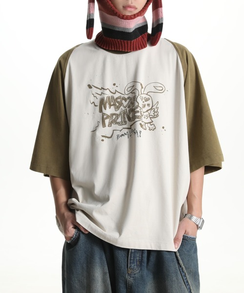 MASONPRINCE(メイソンプリンス)の「手書き風ロゴプリント ラグランデザインTシャツ DT4075【MASONPRINCE】(Tシャツ/カットソー・メンズ・レッド/ホワイト・M/L/XL/S)」の2枚目の写真