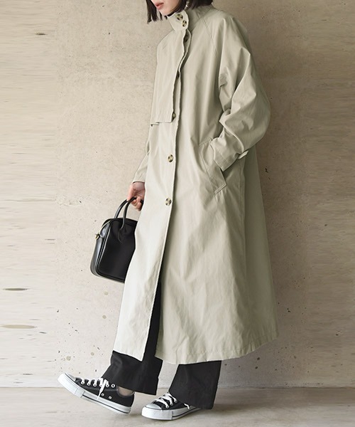 and it_（アンドイット）の「スタンドカラーロングコート（トレンチコート・レディース・ブラック/ベージュ/グレイッシュベージュ・M）」の4枚目の写真