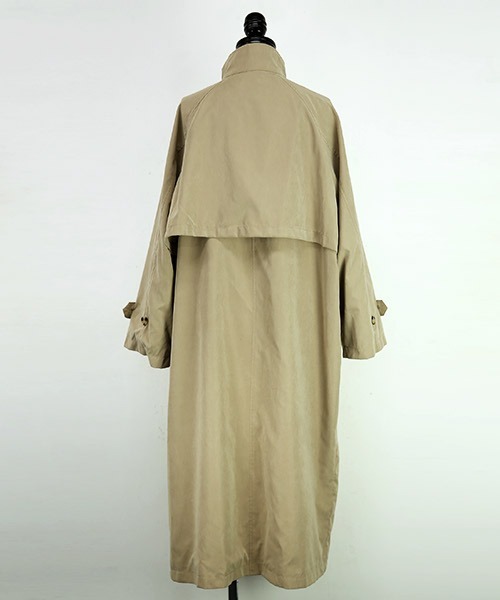 and it_（アンドイット）の「スタンドカラーロングコート（トレンチコート・レディース・ブラック/ベージュ/グレイッシュベージュ・M）」の9枚目の写真