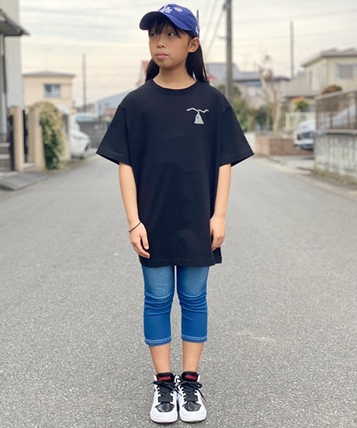 Ampersand（アンパサンド）の「Ampersand/アンパサンド ニットレギンス 7分丈（デニムパンツ・キッズ・ベージュ/ネイビー/ラベンダー/ブルー/カーキ・140/120/130）」の18枚目の写真