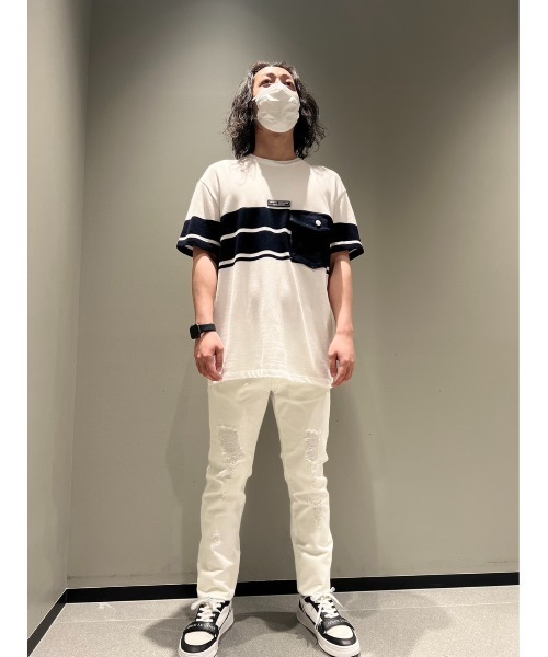 ARMANI EXCHANGE(アルマーニエクスチェンジ)の「【A|X アルマーニ エクスチェンジ】ラインデザイン 半袖クルーネックカットソー(Tシャツ/カットソー・メンズ・ホワイト/ネイビー・LARGE/MEDIUM/SMALL/X-LARGE/X-SMALL)」の5枚目の写真
