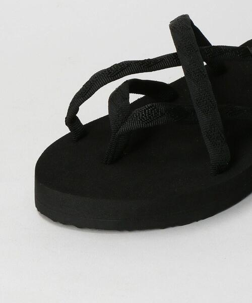 Teva(テバ)の「<TEVA>OLOWAHU オロワフ サンダル(サンダル・レディース・ブラック・5/6/7/8)」の7枚目の写真