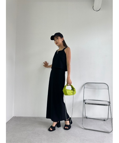 TRUNC（トランクエイティーエイト）の「Smooth Rib Short Tops（キャミソール・レディース・ブラック/ブルー/アイボリー・FREE）」の18枚目の写真