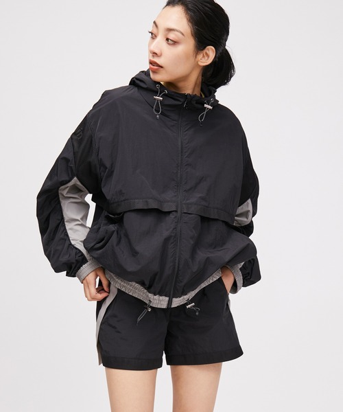 NERGY（ナージー）の「【UV】カラーブロックZIPブルゾン（ブルゾン・レディース・ベージュ/ブラック・FREE）」の12枚目の写真