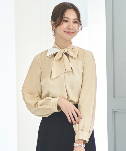 RUIRUE BOUTIQUE(ルイルエブティック)の「洗える ストレッチ | バイカラーボウタイブラウス | 長袖 Vネック トップス 体型カバー オフィスカジュアル 通勤服 華やか ボウタイ リボン ブラウス(シャツ/ブラウス・レディース・オフホワイト/ベージュ/ブラック・LL/M/L/S/3L)」の8枚目の写真