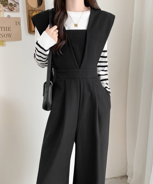 ABITOKYO（アビトーキョー）の「レイヤード風Vネックワイドサロペット（サロペット/オーバーオール・レディース・グレイッシュベージュ/チャコールグレー/ブラック/カーキ/ブルーグレー・M/L）」の10枚目の写真