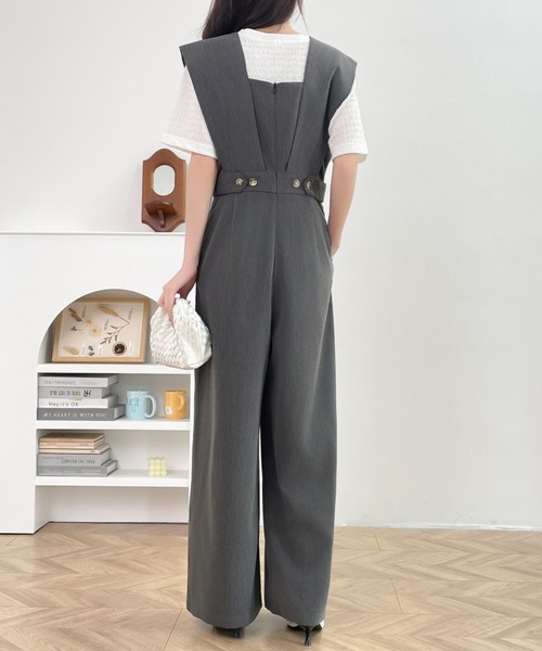 ABITOKYO（アビトーキョー）の「レイヤード風Vネックワイドサロペット（サロペット/オーバーオール・レディース・グレイッシュベージュ/チャコールグレー/ブラック/カーキ/ブルーグレー・M/L）」の22枚目の写真