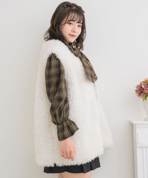 ems excite（エムズエキサイト）の「2wayFファーJK（ブルゾン・レディース・ナチュラル/ブラウン/ブラック・FREE）」の19枚目の写真