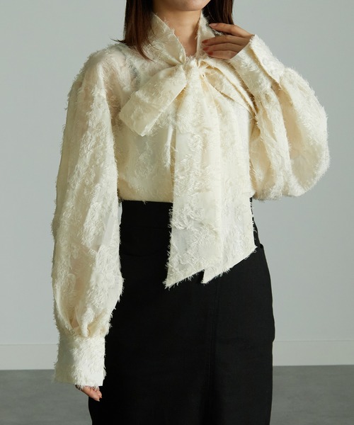 RANAN(ラナン)の「フラワージャカードボウタイブラウス(シャツ/ブラウス・レディース・ブラック/アイボリー・M/L/LL)」の16枚目の写真