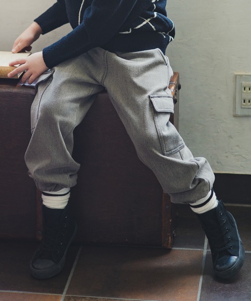 BRANSHES（ブランシェス）の「【あったか】裏起毛やわらかカーゴパンツ（カーゴパンツ・キッズ・グレー/ブルー・110/150/90/100/120/140/130）」の2枚目の写真