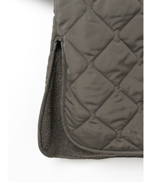 MidiUmi(ミディウミ)の「MidiUmi キルティングリバーシブルコート(ノーカラーコート・レディース・チャコールグレー/ブラック/ベージュ・FREE)」の10枚目の写真