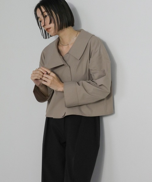select MOCA(セレクトモカ)の「アシメカラーショートブラウス(シャツ/ブラウス・レディース・オフホワイト/グレイッシュベージュ・FREE)」の16枚目の写真