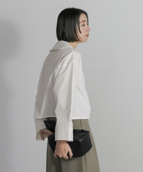 select MOCA(セレクトモカ)の「アシメカラーショートブラウス(シャツ/ブラウス・レディース・オフホワイト/グレイッシュベージュ・FREE)」の14枚目の写真