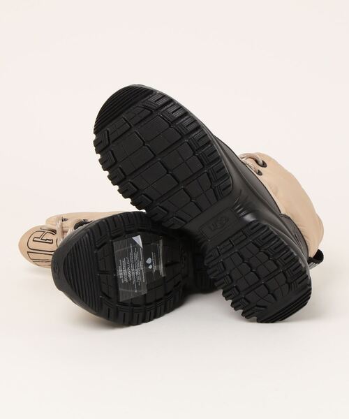 UGG（アグ）の「(UGG)ヨセパッファーレースブーツ（ブーツ）」 - WEAR