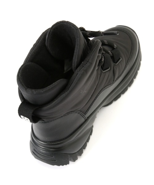 UGG（アグ）の「(UGG)ヨセパッファーレースブーツ（ブーツ）」 - WEAR