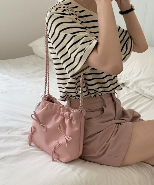 LAC-VERT（ラック・ヴェール）の「ミニリボンチェーンハンドバッグ（ハンドバッグ・レディース・シルバー/ホワイト/ピンク/ブラック・FREE）」の8枚目の写真